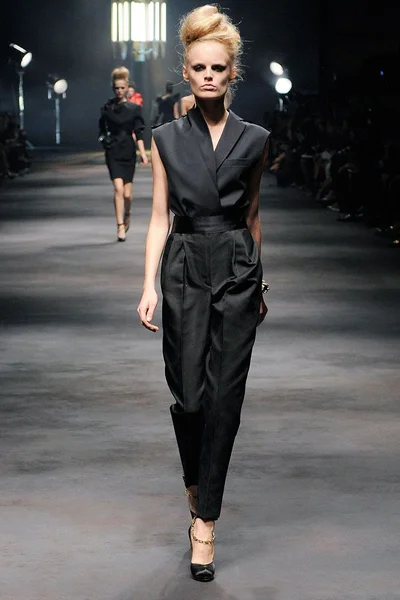 Look 4